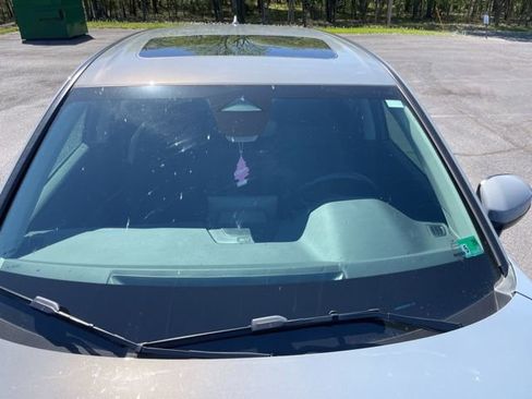 Used 2025 Honda CR-V EX-L image 4