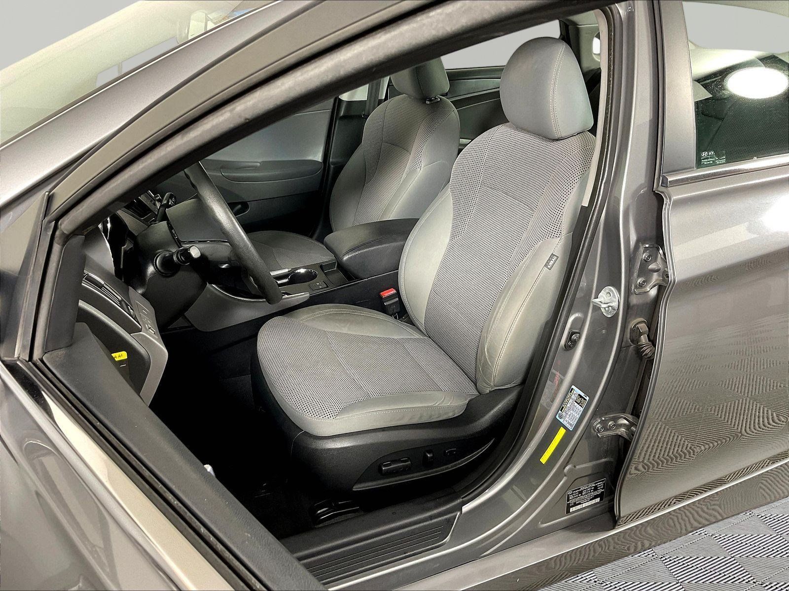 Used 2014 Hyundai Sonata GLS w/ Popular Equipment Group 2 FWD image 20