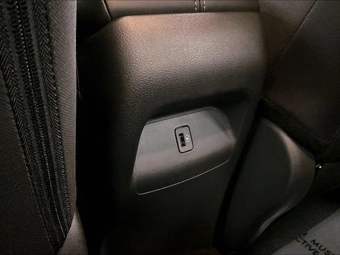 Used 2025 Nissan Sentra SV w/ All-Weather Package FWD image 30