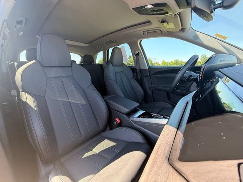 Used 2025 Audi Q5 Premium Plus w/ Premium Plus AWD/4WD image 32