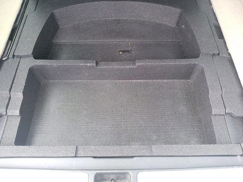 Used 2005 Subaru Outback 3.0R L.L. Bean image 23