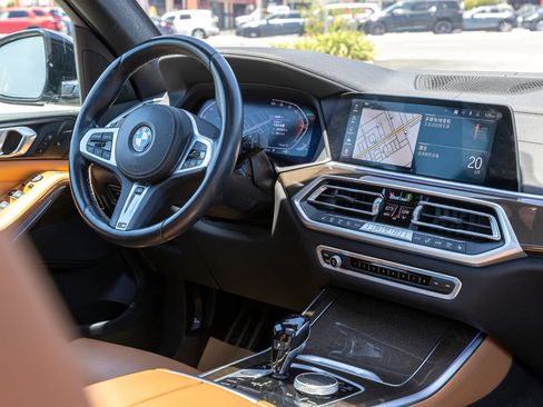 Used 2022 BMW X5 xDrive40i w/ M Sport Package AWD/4WD image 27