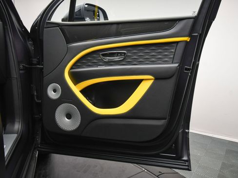 New 2026 Bentley Bentayga Speed image 41