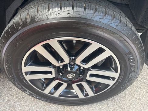 Used 2020 Toyota 4Runner Limited AWD/4WD image 6