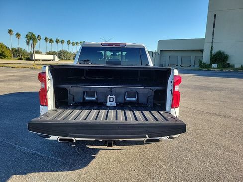 Used 2019 Chevrolet Silverado 1500 High Country w/ Technology Package image 30