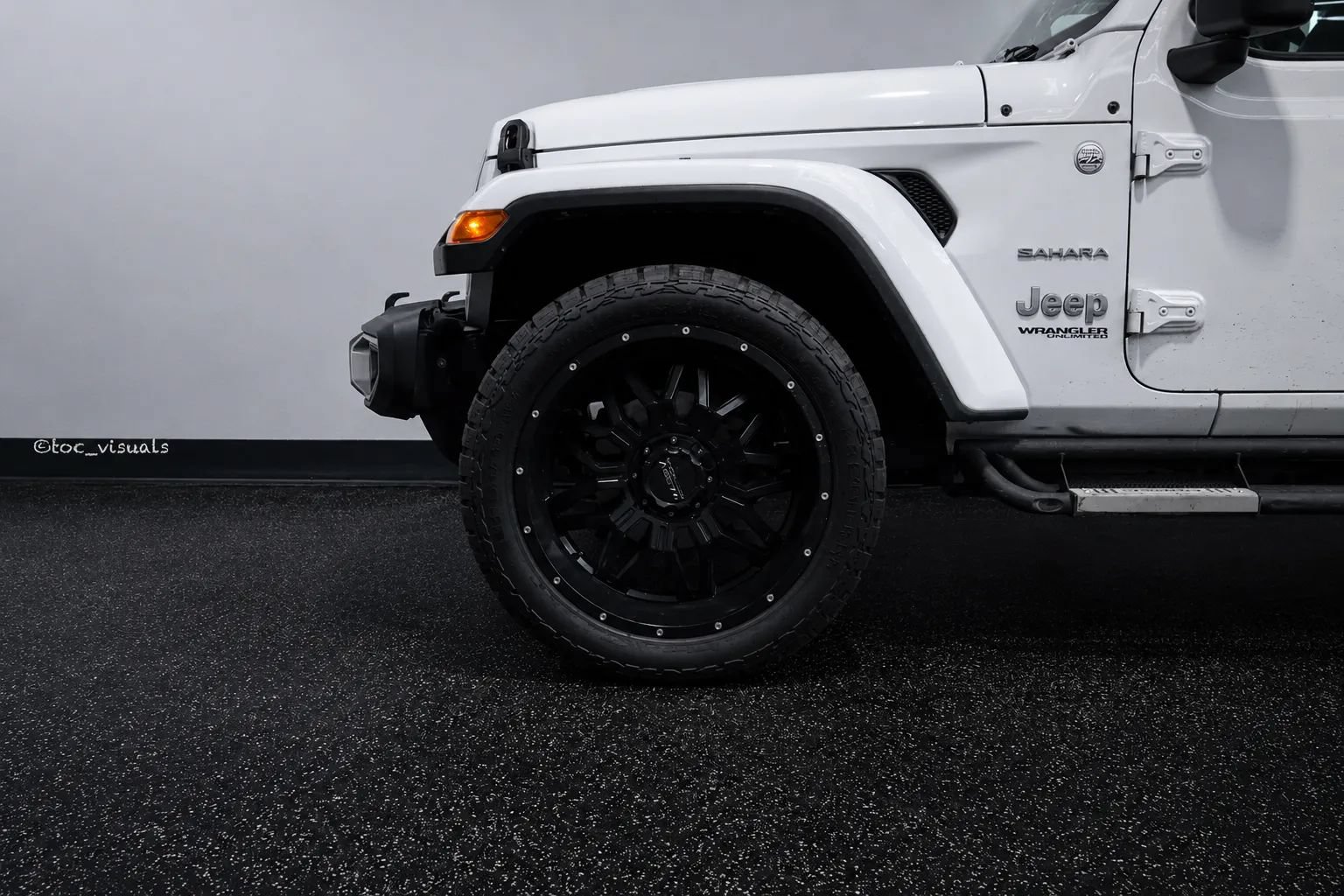 Used 2019 Jeep Wrangler Unlimited Sahara AWD/4WD image 2