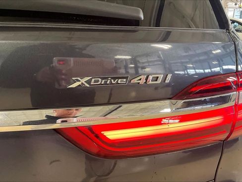 Used 2020 BMW X7 xDrive40i w/ Premium Package AWD/4WD image 9