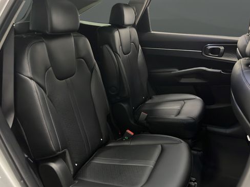 Used 2024 Kia Sorento EX w/ Panoramic Sunroof Package AWD/4WD image 26