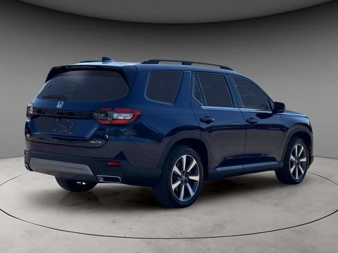 Used 2025 Honda Pilot Elite image 5