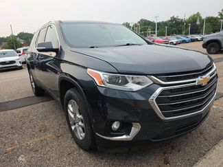 Used 2020 Chevrolet Traverse LT w/ Driver Confidence II Package AWD/4WD video 2