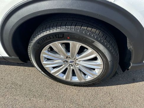 New 2025 Ford Explorer Platinum w/ LUX Leather Package image 11