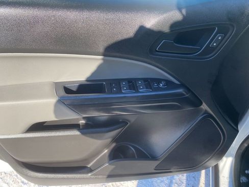 Used 2020 Chevrolet Colorado W/T w/ WT Convenience Package image 11