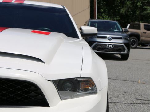 Used 2012 Ford Mustang Shelby GT500 w/ SVT Performance Pkg RWD image 14