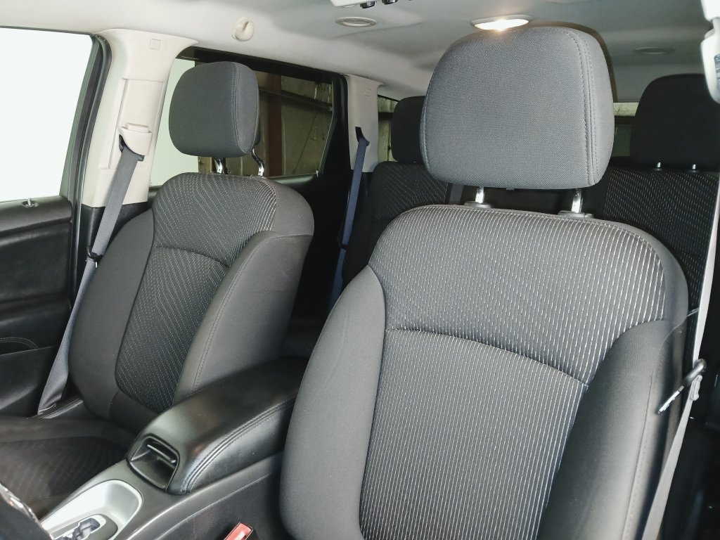 Used 2017 Dodge Journey SE w/ Flexible Seating Group FWD image 11