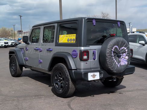 Used 2018 Jeep Wrangler Unlimited Sport AWD/4WD image 5