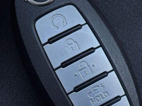 Used 2025 Nissan Altima 2.5 SV FWD image 24