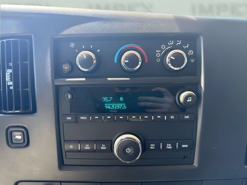 Used 2025 Chevrolet Express 3500 LS RWD image 14