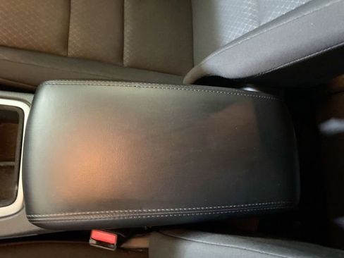 Used 2018 Jeep Grand Cherokee Laredo RWD image 42