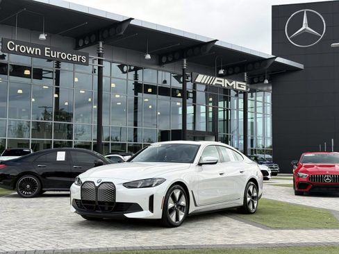 Used 2025 BMW i4 eDrive40 w/ Premium Package RWD image 1