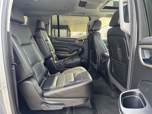 Used 2016 GMC Yukon XL Denali w/ Open Road Package AWD/4WD image 33