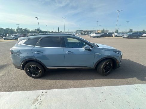 Certified 2026 Kia Sportage EX w/ EX Panoramic Sunroof Package AWD/4WD image 3