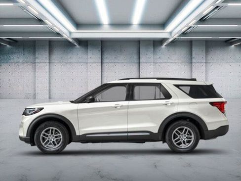 New 2026 Ford Explorer Active w/ Active Comfort Package AWD/4WD image 2