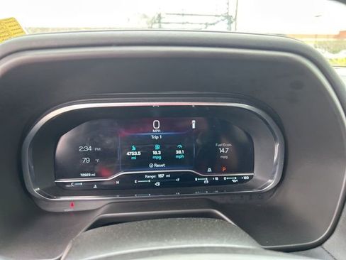 Used 2024 Chevrolet Suburban LT RWD image 20