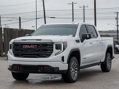 Used 2023 GMC Sierra 1500 AT4 w/ AT4 Premium Package image 8