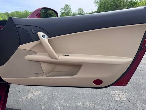 Used 2007 Chevrolet Corvette Convertible w/ Preferred Equipment Group RWD image 16