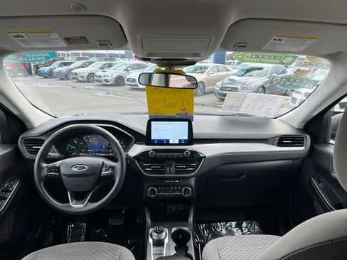 Used 2022 Ford Escape SE image 35