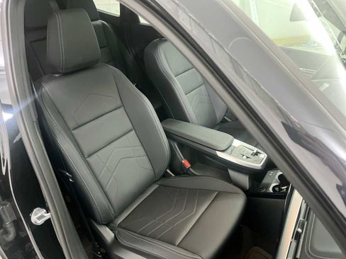 Used 2025 BMW X1 xDrive28i w/ Technology Package image 25