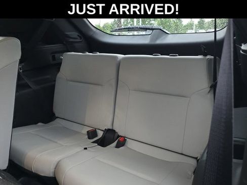 Used 2025 Mitsubishi Outlander SE FWD image 9