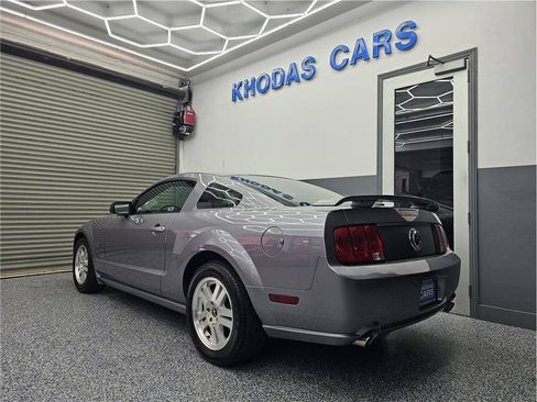 Used 2007 Ford Mustang GT Premium RWD image 3