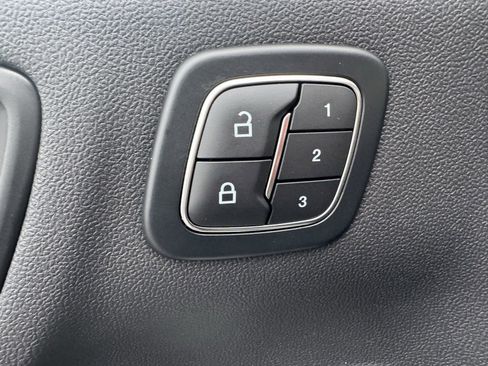 Used 2025 Ford Escape Base w/ PHEV Premium Package image 27