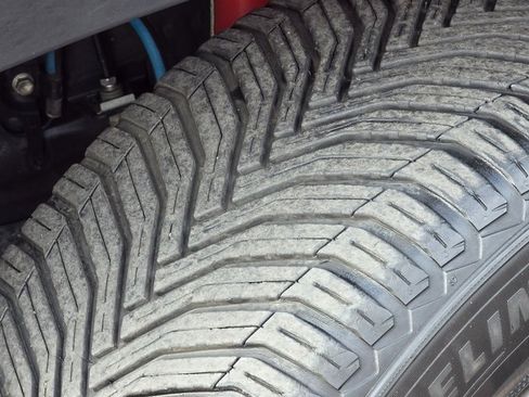 Used 2022 Toyota RAV4 XSE image 9