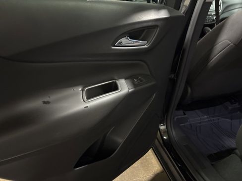 Used 2024 Chevrolet Equinox LT w/ LPO, Floor Liner Package image 11