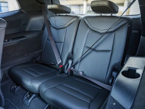 Used 2021 Cadillac XT6 Premium Luxury image 36