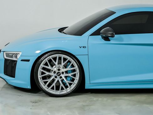 Used 2017 Audi R8 V10 image 7