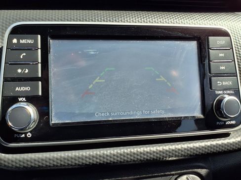 Used 2022 Nissan Kicks S FWD image 5