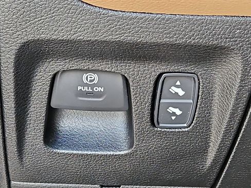 Used 2019 RAM 1500 Big Horn AWD/4WD image 23