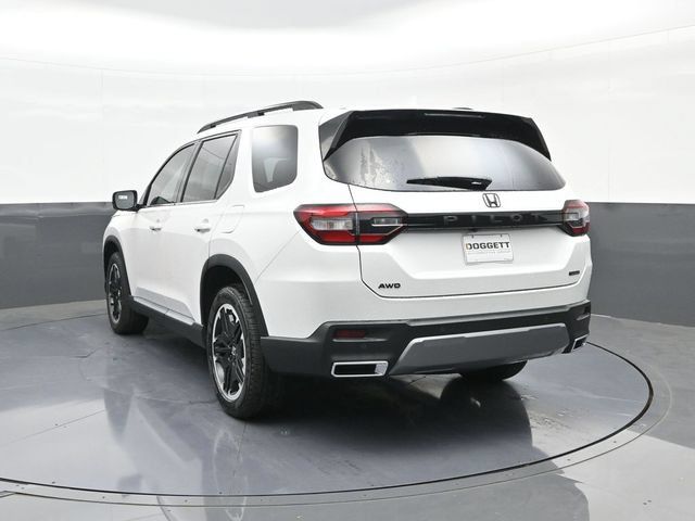 New 2026 Honda Pilot Touring image 8