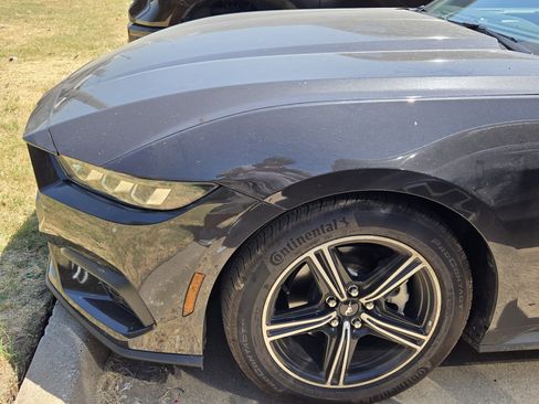 Used 2024 Ford Mustang Coupe RWD image 8
