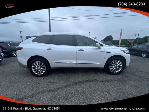 Used 2018 Buick Enclave Premium w/ Experience Buick Package AWD/4WD image 6