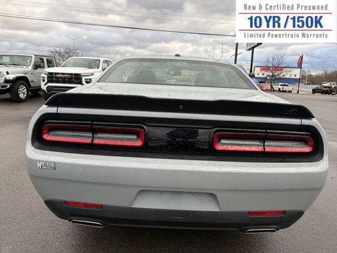 Used 2022 Dodge Challenger SXT w/ Blacktop Package image 7