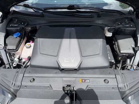 Certified 2024 Kia EV6 Light RWD image 41