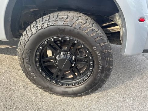 Used 2024 Ford F350 Lariat w/ Lariat Ultimate Package AWD/4WD image 58