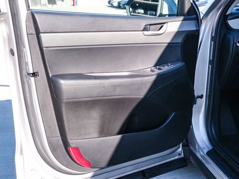Used 2024 Hyundai Palisade SEL FWD image 25