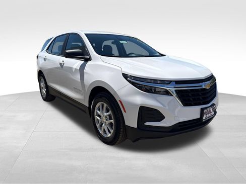 Used 2024 Chevrolet Equinox LS FWD image 7