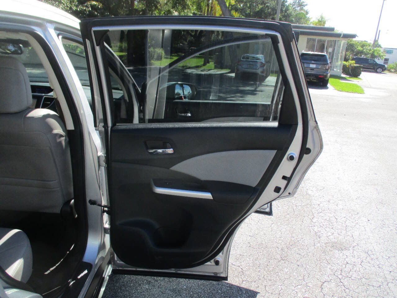 Used 2015 Honda CR-V Touring image 27