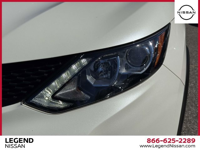 Used 2019 Nissan Rogue Sport SL AWD/4WD image 9